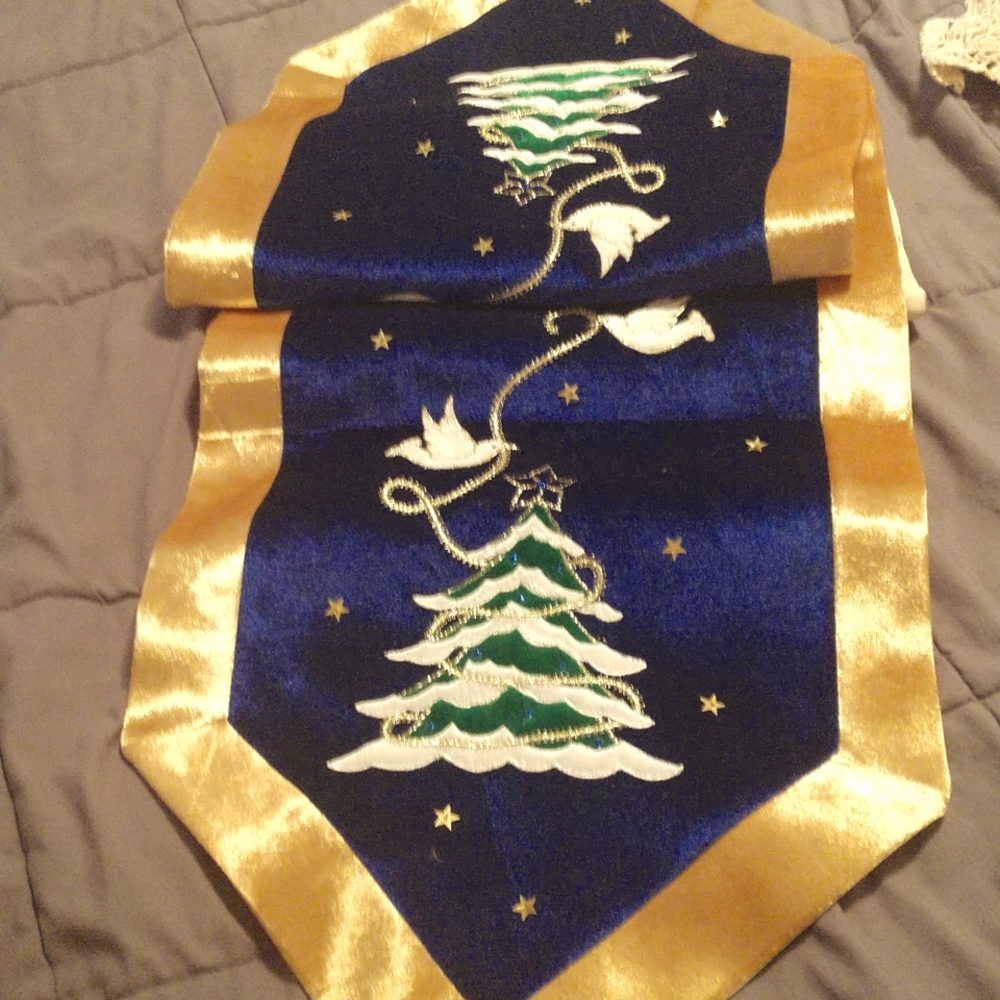 Blue & Gold Felt Mantle Scarf/Runner w/ Doves & Christmas Tree